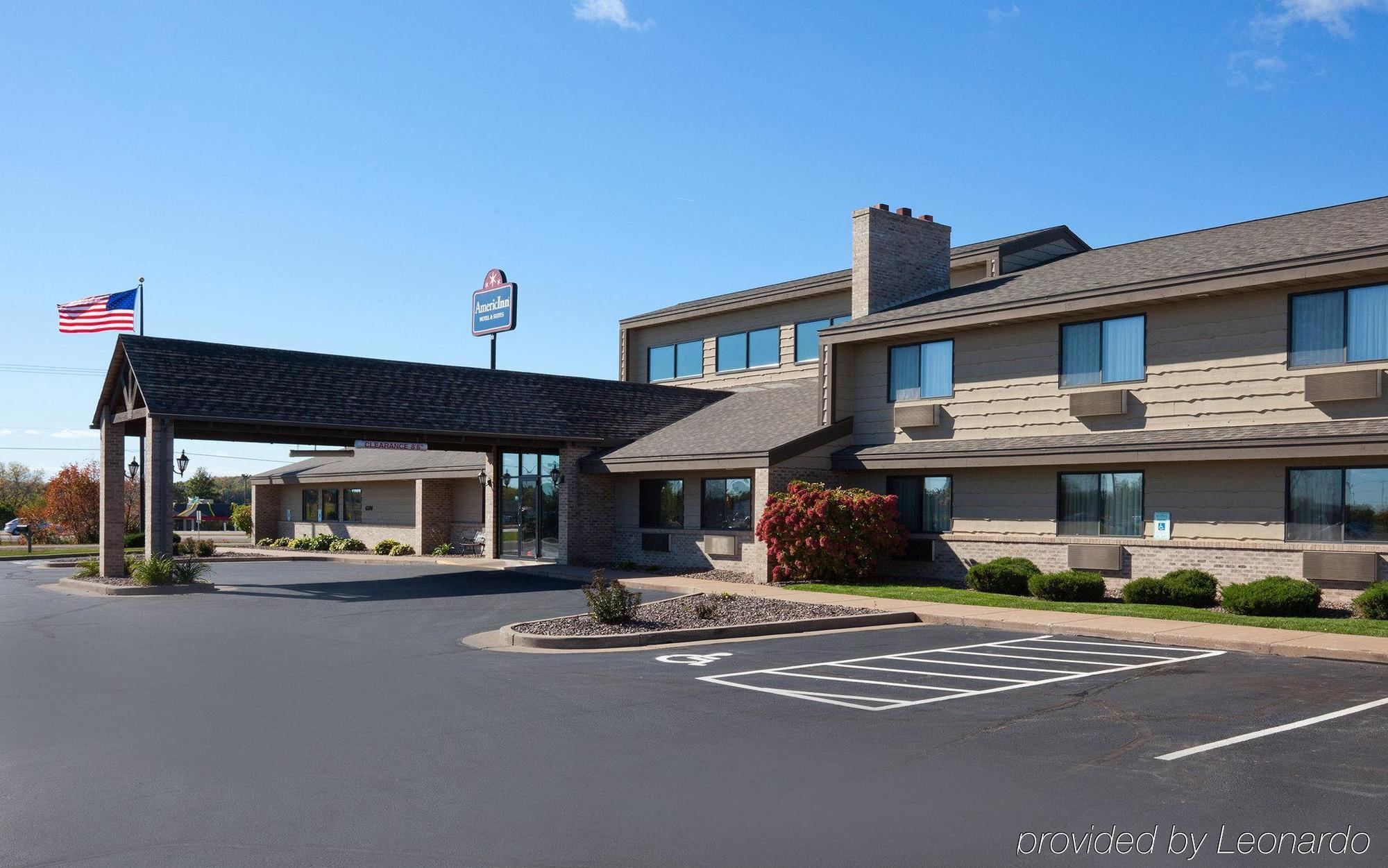 Americinn By Wyndham Eau Claire Bagian luar foto